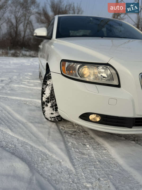 Седан Volvo S40 2012 в Киеве