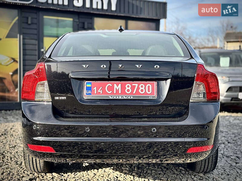 Седан Volvo S40 2011 в Стрые