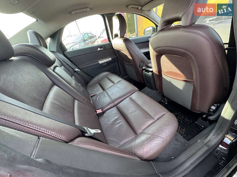 Седан Volvo S40 2011 в Стрые