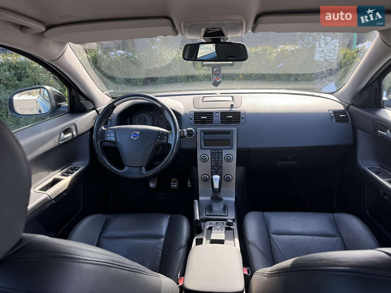 Седан Volvo S40 2011 в Стрые фото 5 Седан Volvo S40 2011 в Стрые