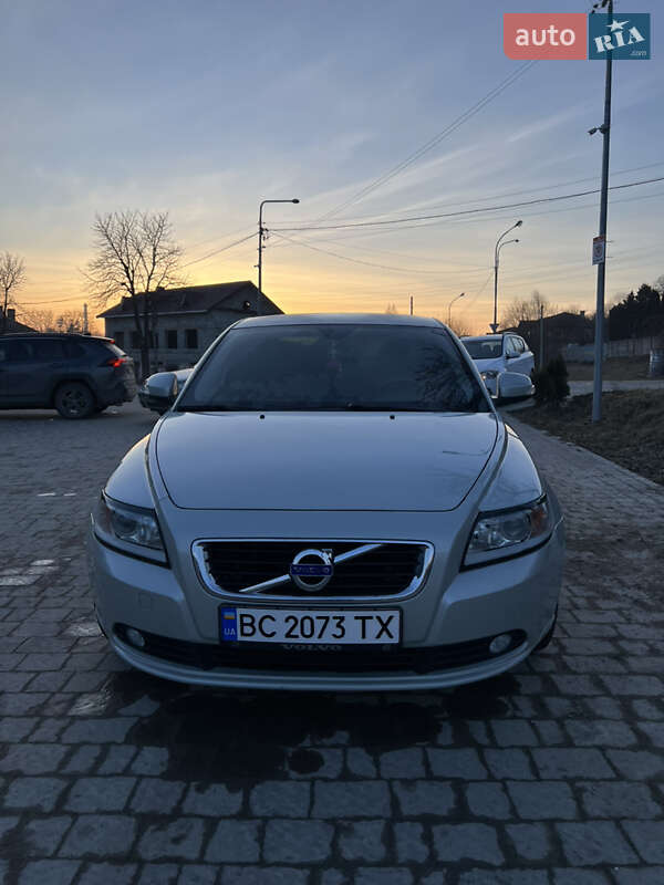 Седан Volvo S40 2012 в Миколаєві