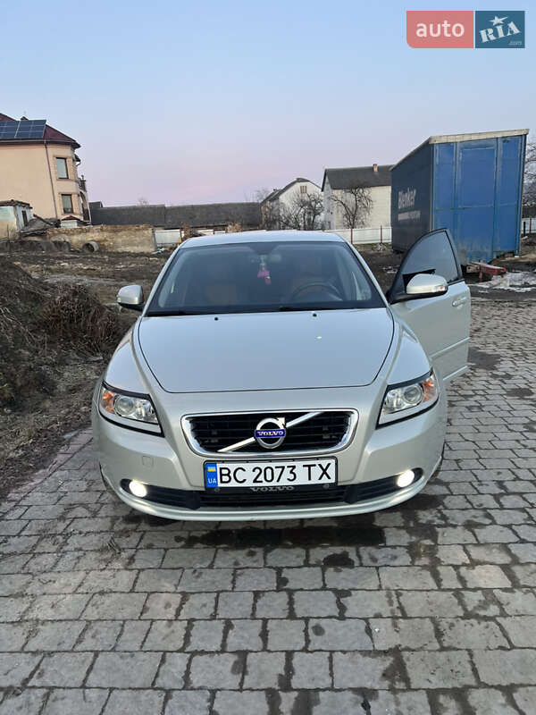 Седан Volvo S40 2012 в Миколаєві