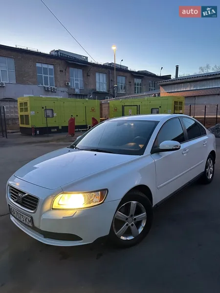 Volvo S40