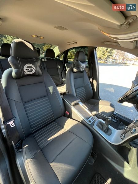 Седан Volvo S40 2010 в Шепетовке