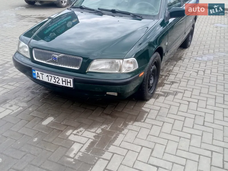 Volvo S40