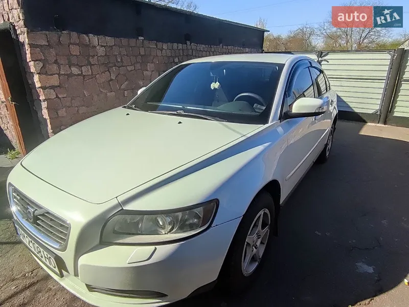 Volvo S40