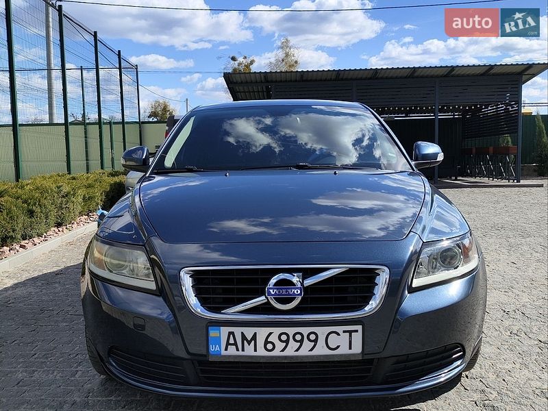 Volvo S40 2010