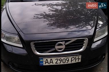Седан Volvo S40 2011 в Киеве