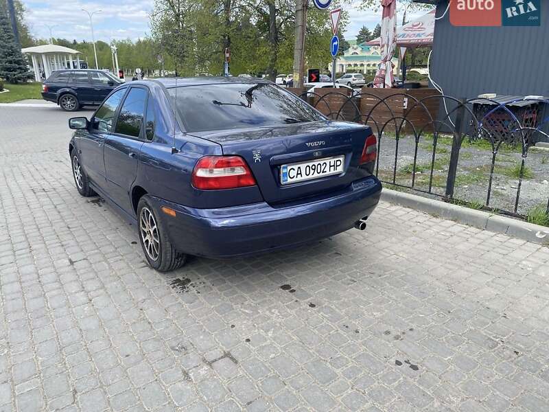 Volvo S40 2002