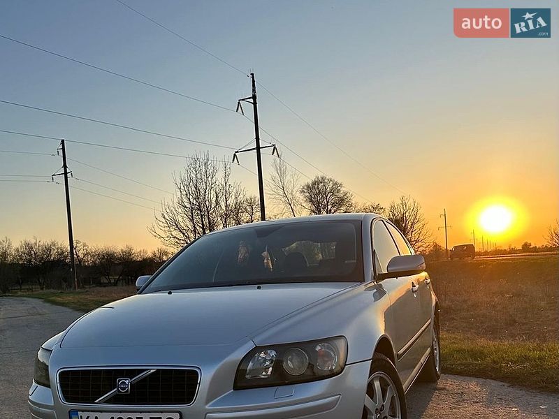 Седан Volvo S40 2006 в Киеве