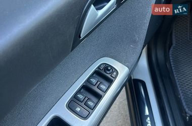 Седан Volvo S40 2006 в Киеве