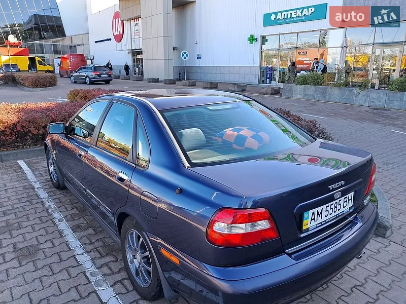 Volvo S40 2004