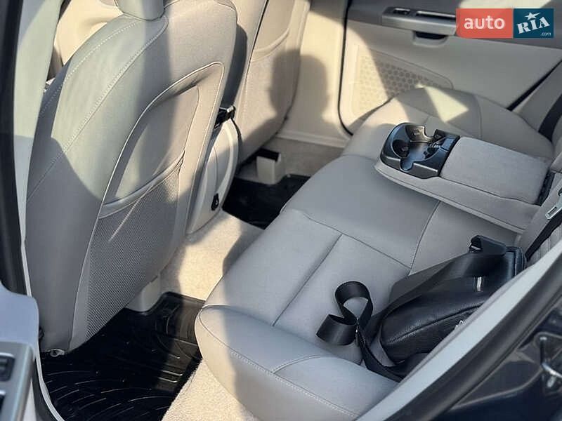 Седан Volvo S40 2009 в Виннице