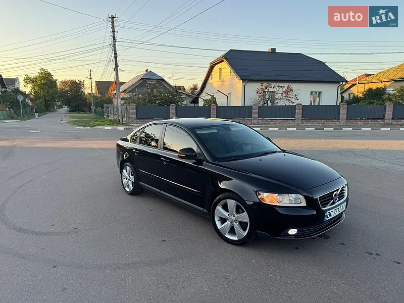 Volvo S40 2011