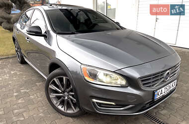 Седан Volvo S60 Cross Country 2017 в Киеве