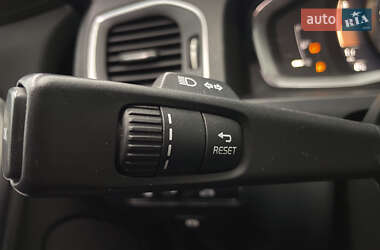 Седан Volvo S60 Cross Country 2017 в 
