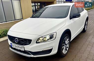 Седан Volvo S60 Cross Country 2017 в Харькове