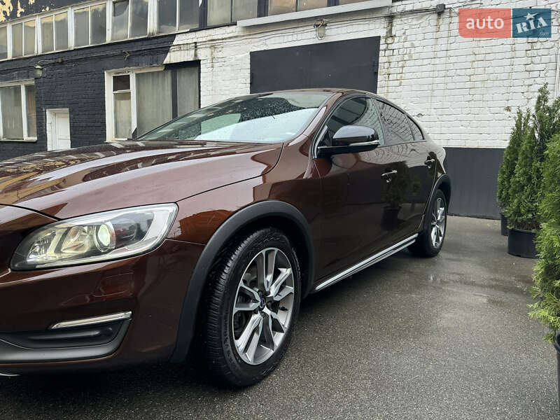 Volvo S60 Cross Country 2016