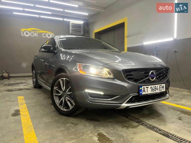 Седан Volvo S60 Cross Country 2016 в Ивано-Франковске