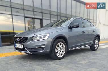 Седан Volvo S60 Cross Country 2016 в Луцке