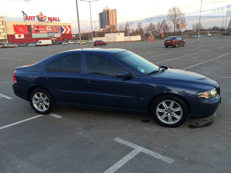 Седан Volvo S60 2004 в Киеве фото 7 Седан Volvo S60 2004 в Киеве