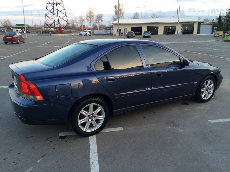 Седан Volvo S60 2004 в Киеве фото 8 Седан Volvo S60 2004 в Киеве