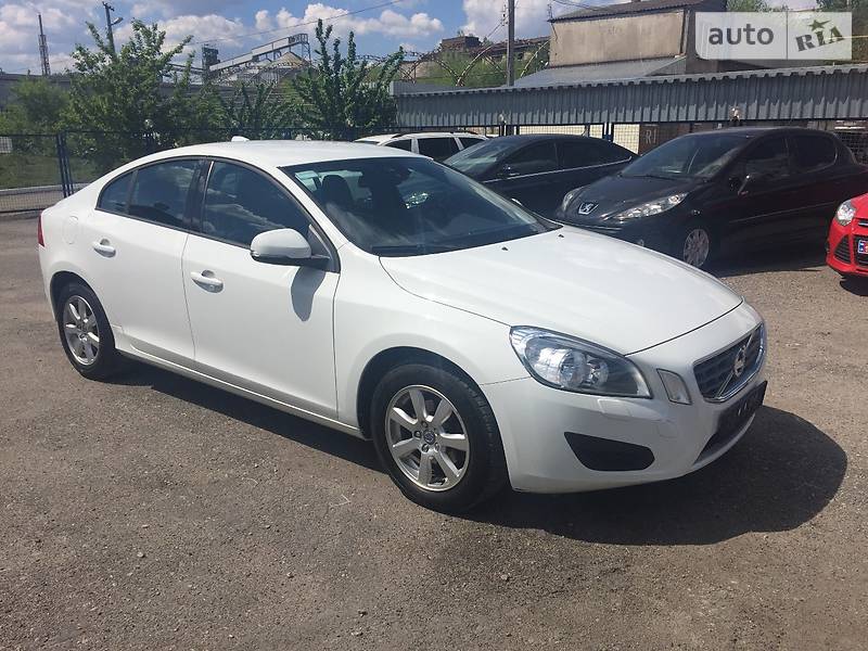 Седан Volvo S60 2011 в Днепре