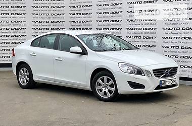 Седан Volvo S60 2012 в Киеве