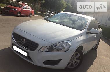 Седан Volvo S60 2011 в Киеве