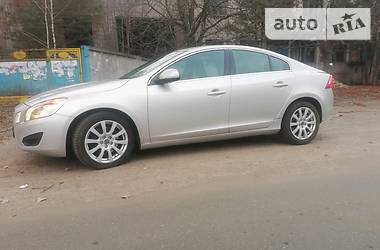 Седан Volvo S60 2011 в Житомире