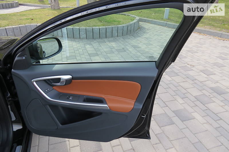 Седан Volvo S60 2017 в Дніпрі