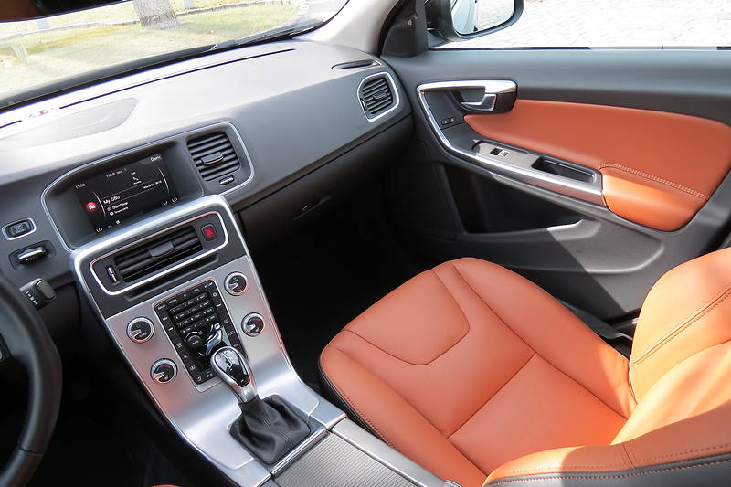 Седан Volvo S60 2017 в Дніпрі