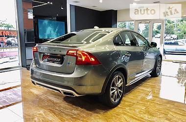 Седан Volvo S60 2016 в Киеве