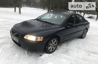 Седан Volvo S60 2004 в Полтаві