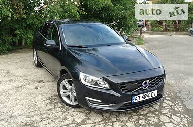 Седан Volvo S60 2013 в 