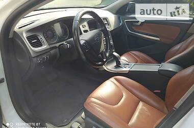 Седан Volvo S60 2012 в 