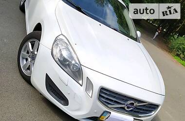Седан Volvo S60 2012 в 