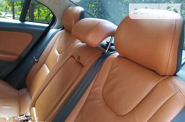 Седан Volvo S60 2012 в 