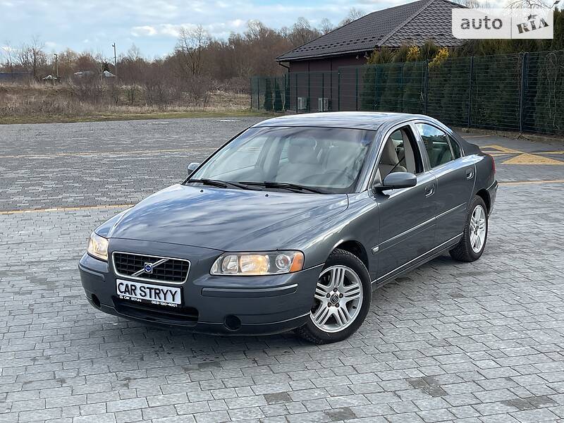 Седан Volvo S60 2005 в Стрые