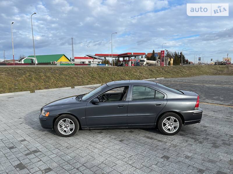 Седан Volvo S60 2005 в Стрые
