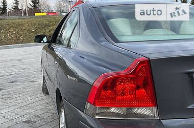 Седан Volvo S60 2005 в 