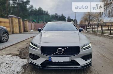 Седан Volvo S60 2018 в Днепре
