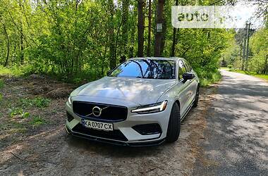 Седан Volvo S60 2018 в Днепре