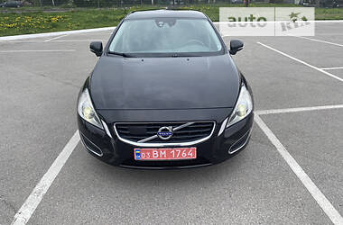 Седан Volvo S60 2010 в Житомире