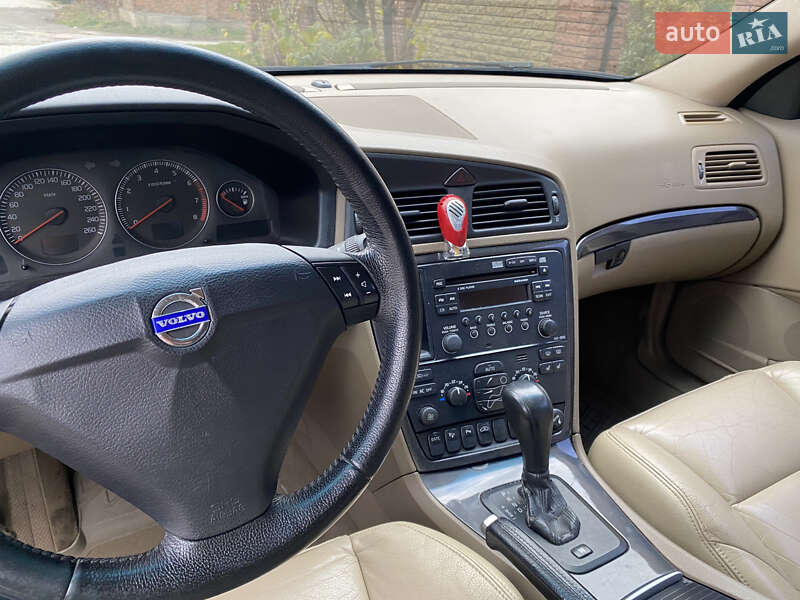 Седан Volvo S60 2005 в Хмельницком