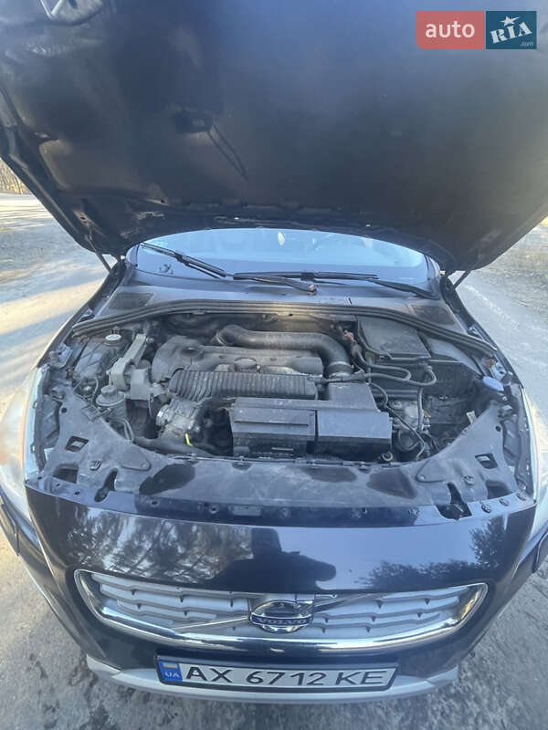 Седан Volvo S60 2011 в Зміїві