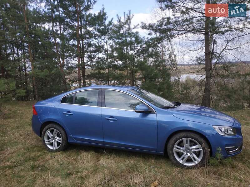 Седан Volvo S60 2013 в Киеве