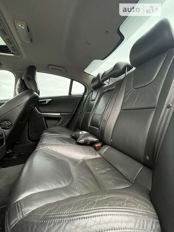 Седан Volvo S60 2013 в Львове фото 13 Седан Volvo S60 2013 в Львове