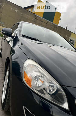 Седан Volvo S60 2013 в 