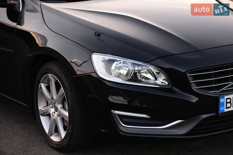 Седан Volvo S60 2015 в Одесі
